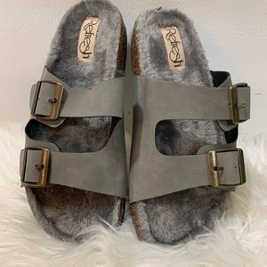 Refresh “ Leo-19” Furlined 2 Strap Buckle Slides